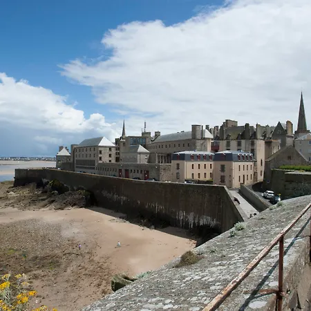 Pierre & Ty Mat Hotel apartamentowy 3*